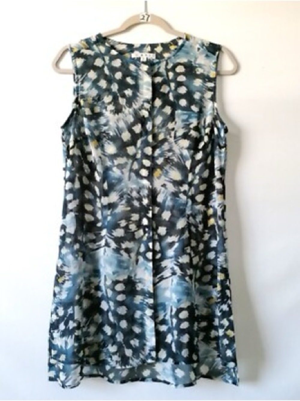 Cabi #416 Avery Blouse – Size Small